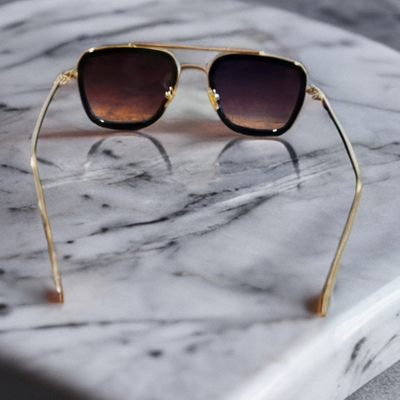 Fashion Sunglasses - Picture 1 of 3